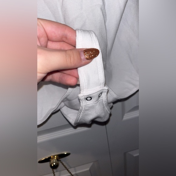 Abercrombie & Fitch Polo bodysuit - Picture 4 of 4